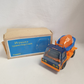 Игрушка "Автомобиль М12 - бетономешалка" 24х10, заводная, пластик, металл. Винтаж, СССР.. Картинка 1